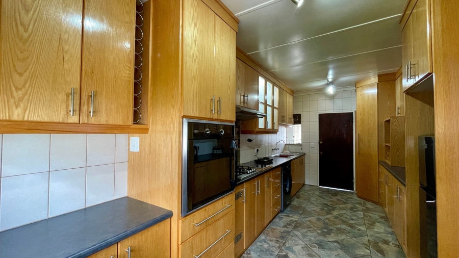 13 Bedroom Property for Sale in Neserhof North West